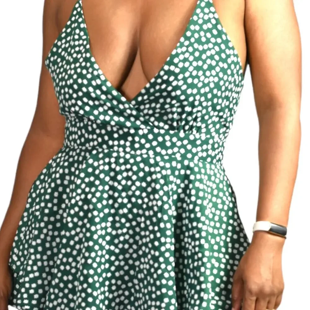 Nasty Gal Be Flower Guest Romper Green Floral Ruffle Daisy Short Playsuit Size 6 - Picture 4 of 14